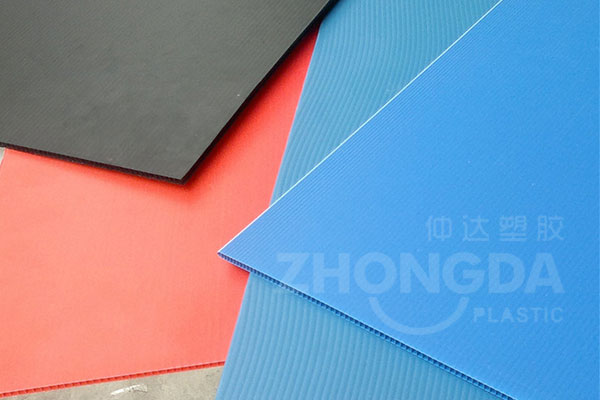 防靜電中空板的特點(diǎn)及優(yōu)勢是什么？